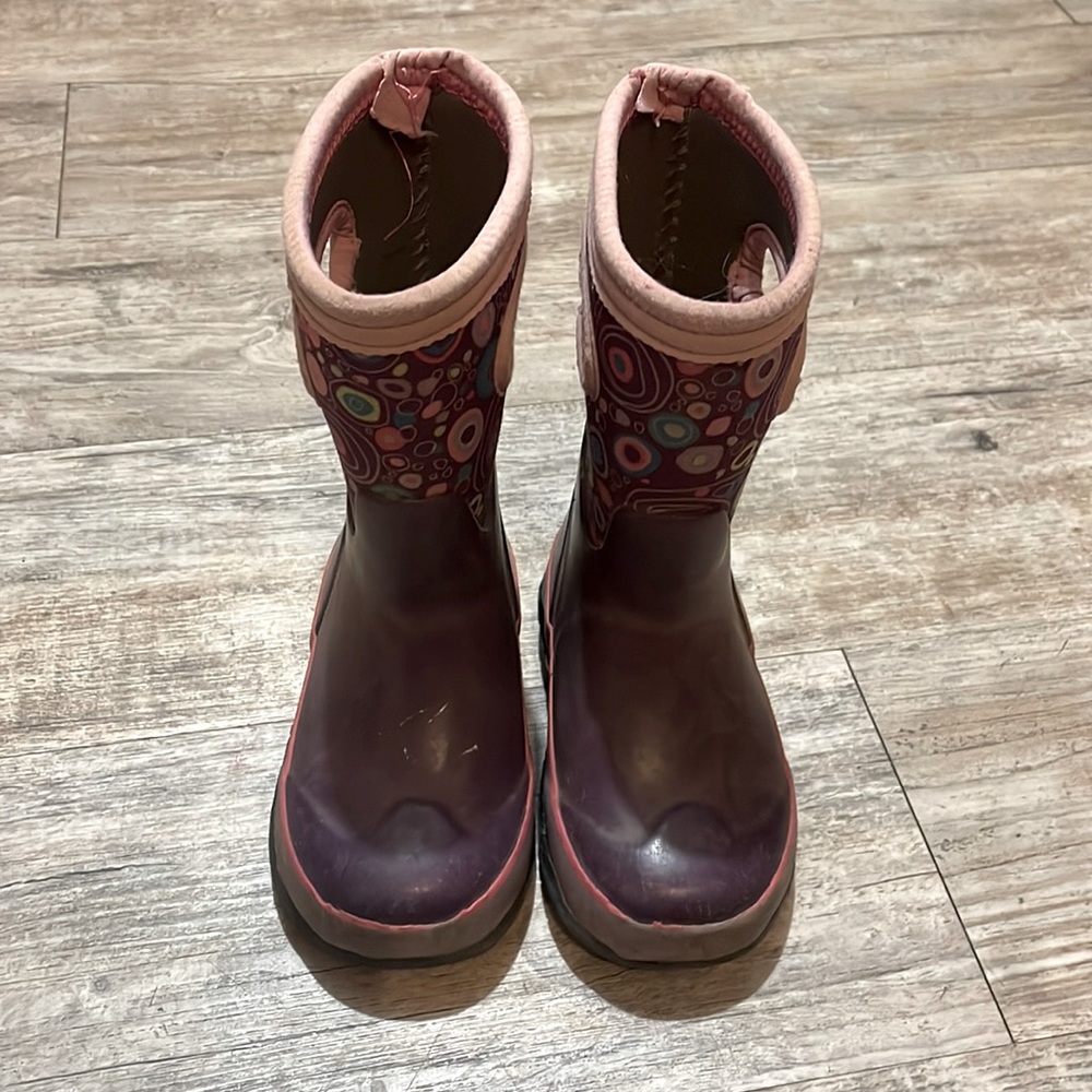 Girls size 8 winter boots